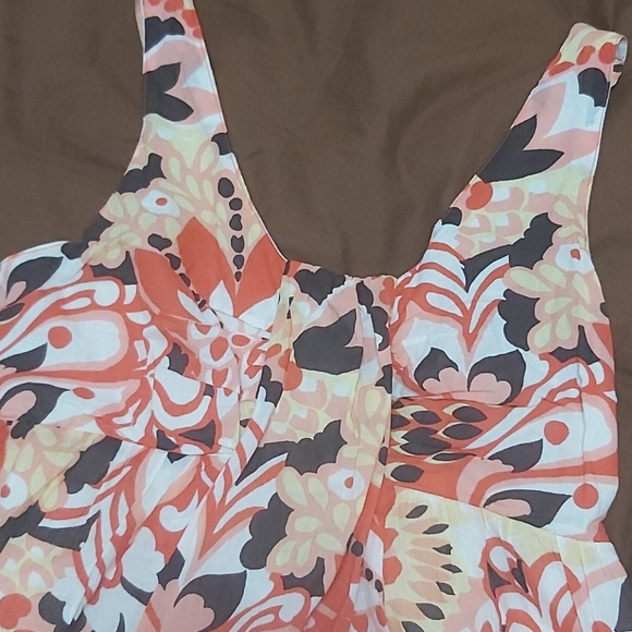 Dress - Picture 2 of 4